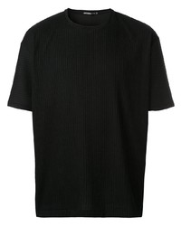 schwarzes T-Shirt mit einem Rundhalsausschnitt von Issey Miyake