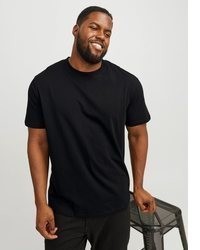 schwarzes T-Shirt mit einem Rundhalsausschnitt von Jack & Jones PlusSize