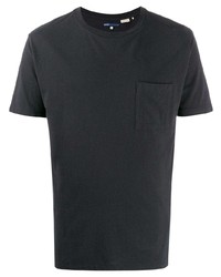 schwarzes T-Shirt mit einem Rundhalsausschnitt von Levi's