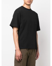 schwarzes T-Shirt mit einem Rundhalsausschnitt von White Mountaineering