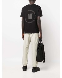 schwarzes T-Shirt mit einem Rundhalsausschnitt von Moncler