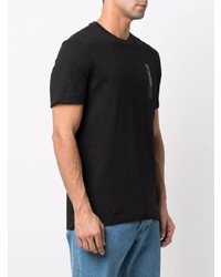 schwarzes T-Shirt mit einem Rundhalsausschnitt von Calvin Klein