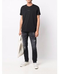 schwarzes T-Shirt mit einem Rundhalsausschnitt von Calvin Klein Jeans