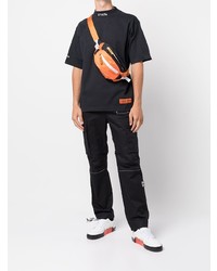 schwarzes T-Shirt mit einem Rundhalsausschnitt von Heron Preston