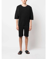 schwarzes T-Shirt mit einem Rundhalsausschnitt von Homme Plissé Issey Miyake