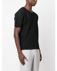 schwarzes T-Shirt mit einem Rundhalsausschnitt von Homme Plissé Issey Miyake