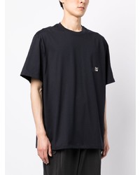 schwarzes T-Shirt mit einem Rundhalsausschnitt von Wooyoungmi