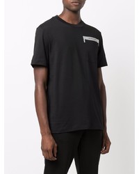 schwarzes T-Shirt mit einem Rundhalsausschnitt von Calvin Klein