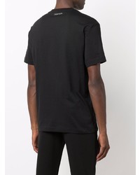 schwarzes T-Shirt mit einem Rundhalsausschnitt von Calvin Klein