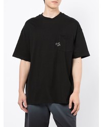 schwarzes T-Shirt mit einem Rundhalsausschnitt von FIVE CM