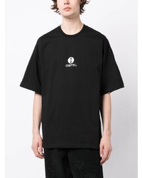 schwarzes T-Shirt mit einem Rundhalsausschnitt von Oamc