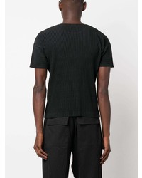 schwarzes T-Shirt mit einem Rundhalsausschnitt von Homme Plissé Issey Miyake