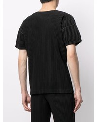 schwarzes T-Shirt mit einem Rundhalsausschnitt von Homme Plissé Issey Miyake