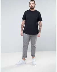 schwarzes T-Shirt mit einem Rundhalsausschnitt von Asos