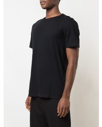 schwarzes T-Shirt mit einem Rundhalsausschnitt von WARDROBE.NYC