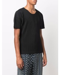 schwarzes T-Shirt mit einem Rundhalsausschnitt von Homme Plissé Issey Miyake