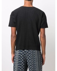 schwarzes T-Shirt mit einem Rundhalsausschnitt von Homme Plissé Issey Miyake