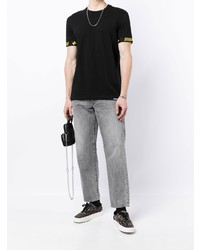 schwarzes T-Shirt mit einem Rundhalsausschnitt von DSQUARED2