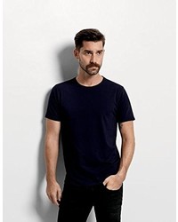 schwarzes T-Shirt mit einem Rundhalsausschnitt von Selected Homme