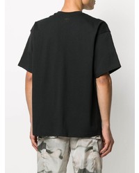 schwarzes T-Shirt mit einem Rundhalsausschnitt von Adidas By Pharrell Williams