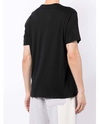 schwarzes T-Shirt mit einem Rundhalsausschnitt von Armani Exchange