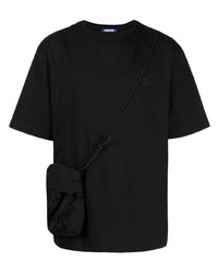 schwarzes T-Shirt mit einem Rundhalsausschnitt von Spoonyard