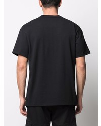 schwarzes T-Shirt mit einem Rundhalsausschnitt von Nike