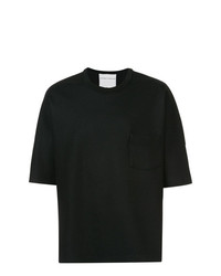 schwarzes T-Shirt mit einem Rundhalsausschnitt von Stephan Schneider