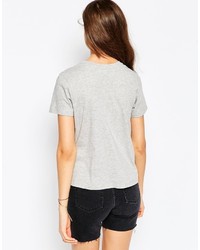 schwarzes T-Shirt mit einem Rundhalsausschnitt von Asos