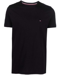 schwarzes T-Shirt mit einem Rundhalsausschnitt von Tommy Hilfiger