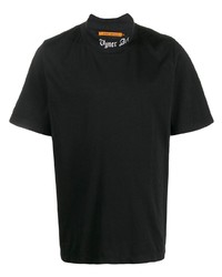 schwarzes T-Shirt mit einem Rundhalsausschnitt von Vyner Articles