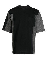 schwarzes T-Shirt mit einem Rundhalsausschnitt von White Mountaineering