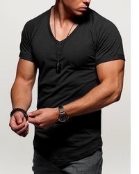 schwarzes T-Shirt mit einem V-Ausschnitt von behype