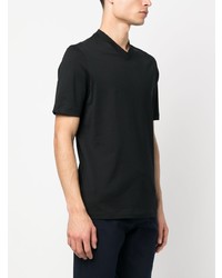 schwarzes T-Shirt mit einem V-Ausschnitt von Brunello Cucinelli