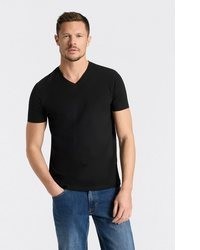 schwarzes T-Shirt mit einem V-Ausschnitt von Hugo