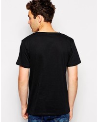 schwarzes T-Shirt mit einem V-Ausschnitt von Nudie Jeans