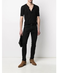 schwarzes T-Shirt mit einem V-Ausschnitt von Saint Laurent