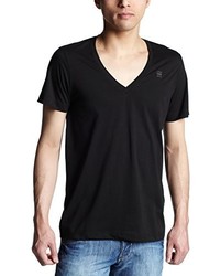 schwarzes T-Shirt mit einem V-Ausschnitt