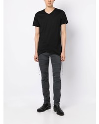 schwarzes T-Shirt mit einem V-Ausschnitt von Private Stock