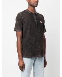 schwarzes T-shirt mit einer Knopfleiste von Diesel