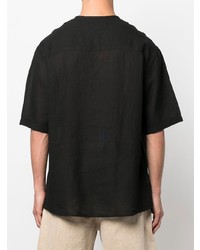 schwarzes T-shirt mit einer Knopfleiste von Costumein