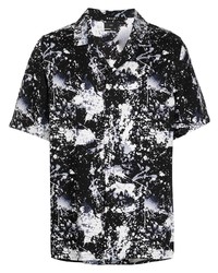 schwarzes und weißes bedrucktes Kurzarmhemd von Ksubi