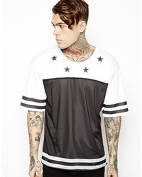 schwarzes und weißes bedrucktes T-Shirt mit einem Rundhalsausschnitt aus Netzstoff