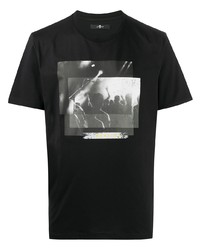 schwarzes und weißes bedrucktes T-Shirt mit einem Rundhalsausschnitt von 7 For All Mankind
