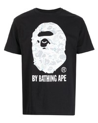 schwarzes und weißes bedrucktes T-Shirt mit einem Rundhalsausschnitt von A Bathing Ape