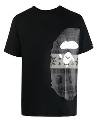 schwarzes und weißes bedrucktes T-Shirt mit einem Rundhalsausschnitt von A Bathing Ape