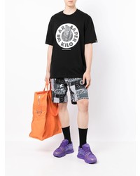 schwarzes und weißes bedrucktes T-Shirt mit einem Rundhalsausschnitt von AAPE BY A BATHING APE