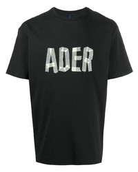 schwarzes und weißes bedrucktes T-Shirt mit einem Rundhalsausschnitt von Ader Error