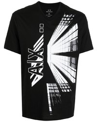 schwarzes und weißes bedrucktes T-Shirt mit einem Rundhalsausschnitt von Armani Exchange