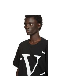 schwarzes und weißes bedrucktes T-Shirt mit einem Rundhalsausschnitt von Valentino